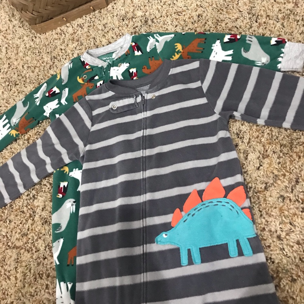 2T fleece footie pajamas!